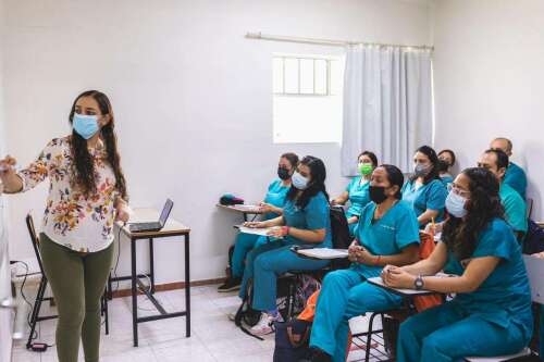 Foto Instituto Centro De Estudios De Posgrado En Ortodoncia Valle De Anahuac #1