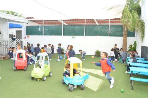 Foto Preescolar Valle Queretaro CVQ - Kinder y Maternal  #1